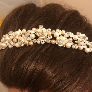 Elegant headband